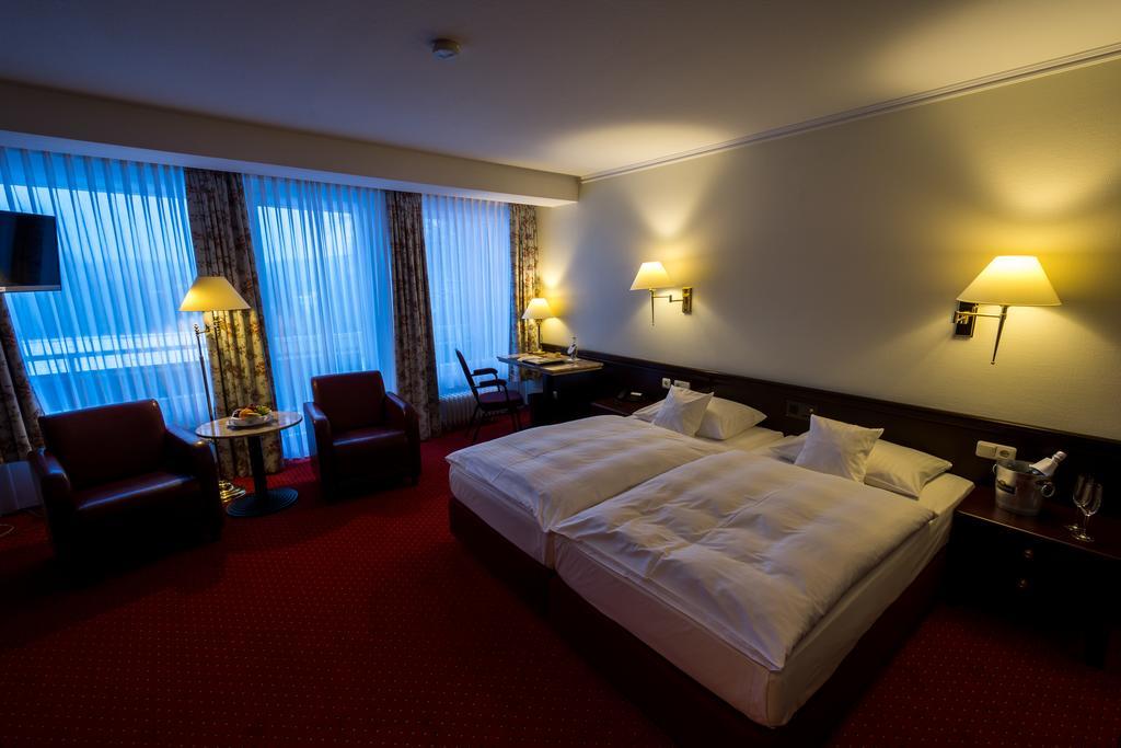 Sachsenwald Hotel ラインベーク エクステリア 写真