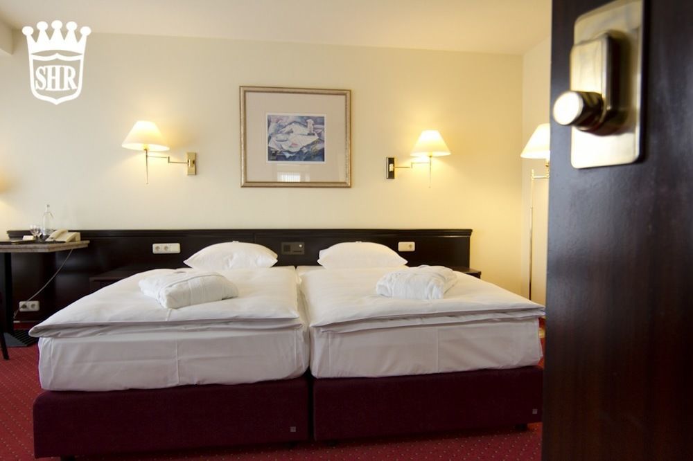 Sachsenwald Hotel ラインベーク エクステリア 写真